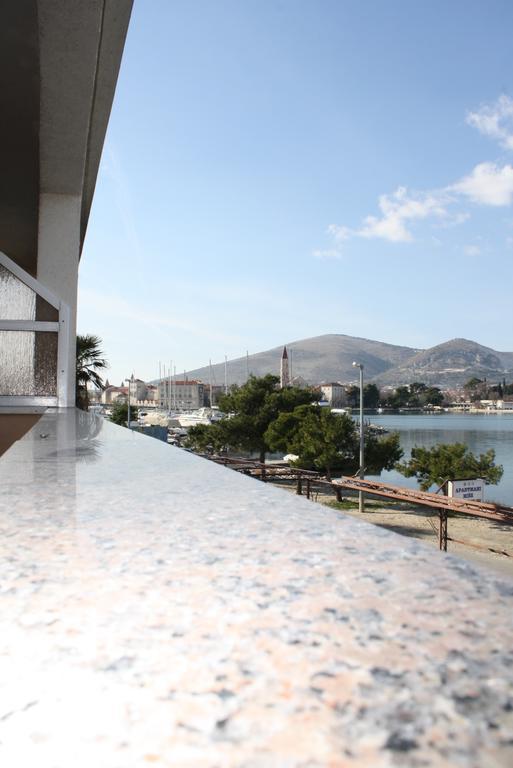 Apartments Mise Trogir Exterior photo